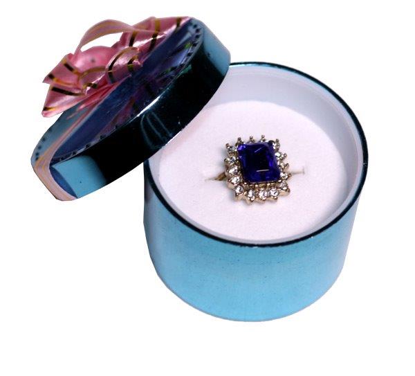 Cocktail Fashion Ring In Gift Box - Jewelry Novelties - Prizes & Novelties